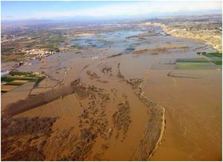 https://uranuevacultura.files.wordpress.com/2015/03/el_ebro_inunda.jpg